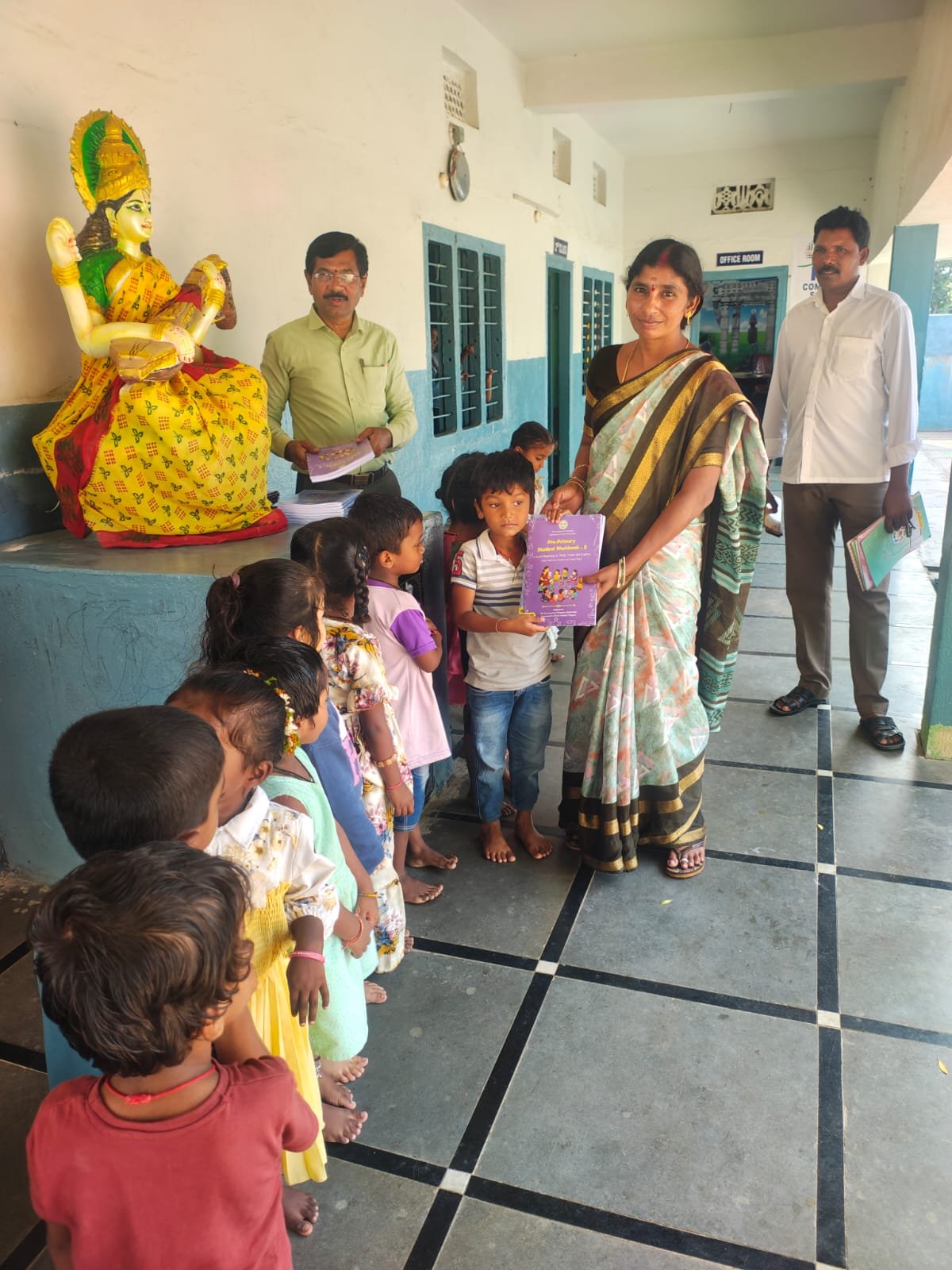 ప్రీ ప్రైమరీ విద్యతో చిన్నారులకు బంగారు భవిష్యత్తుకు బాట