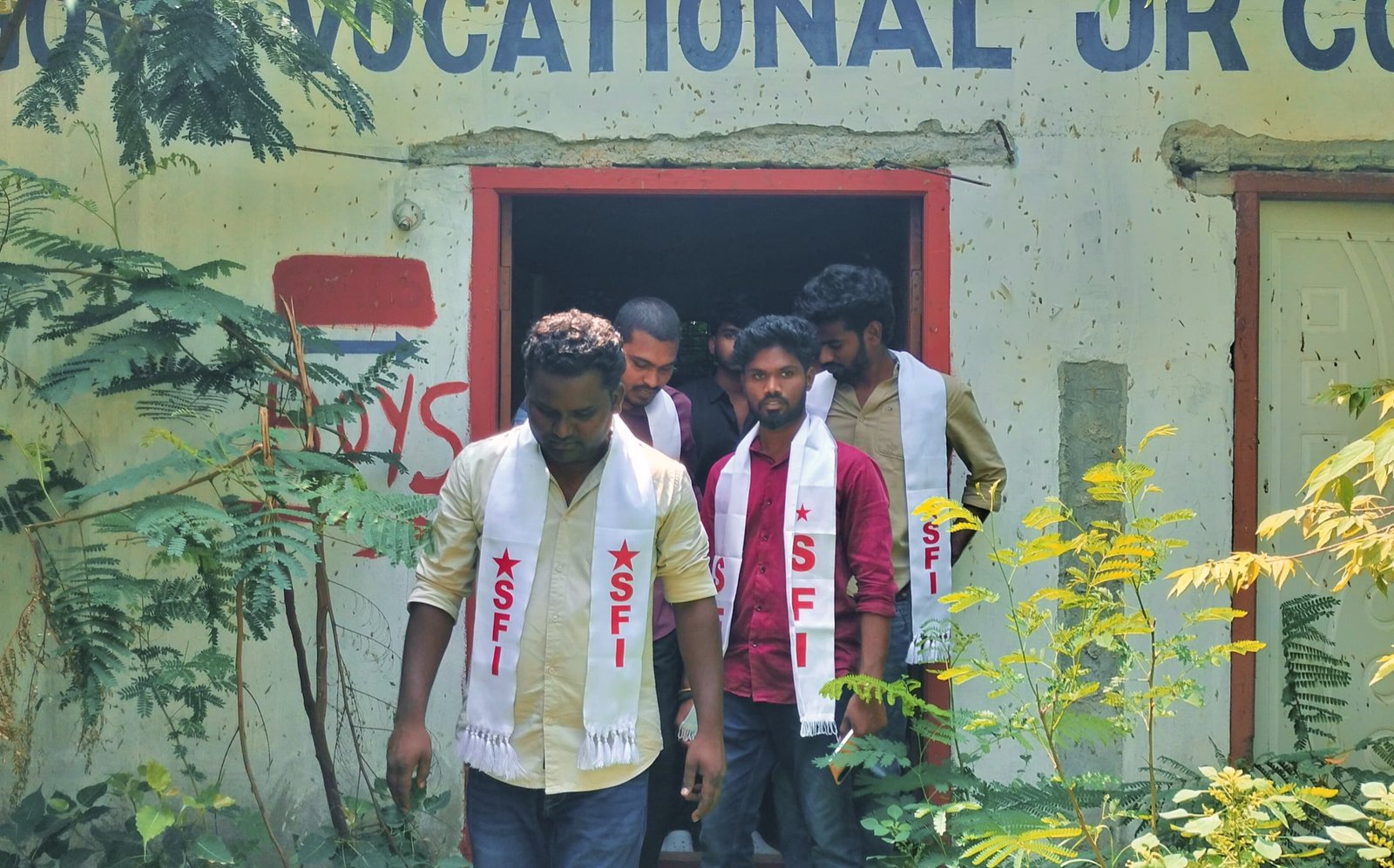 ప్రభుత్వ జూనియర్ ఒకేషనల్ కళాశాలలో విద్యార్థులకు సరైన మౌలిక సదుపాయాలు కల్పించాలి - Additional Image