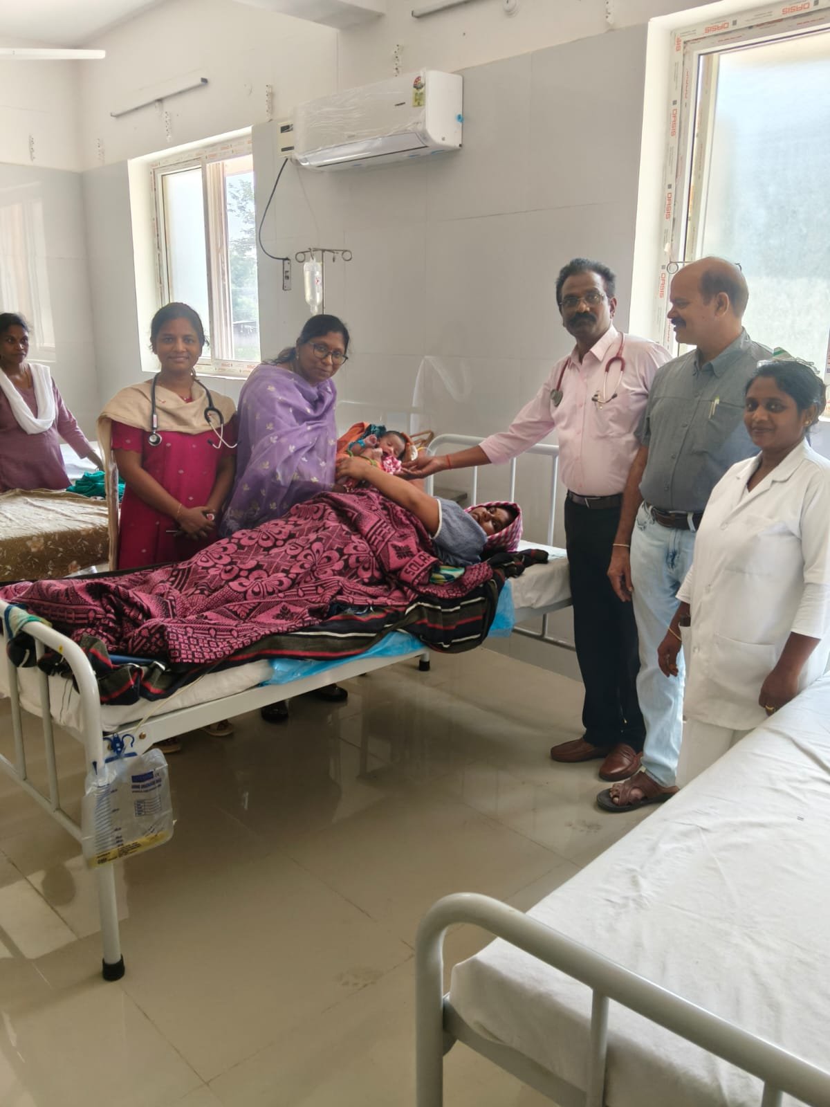 పరకాల వంద పడకల ఆసుపత్రి ఆపరేషన్ థియేటర్ లో తొలి శస్త్ర చికిత్స సేవలు.. - Additional Image
